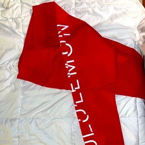 Lunar New Year 🧧 Lululemon Wunder Under leggings